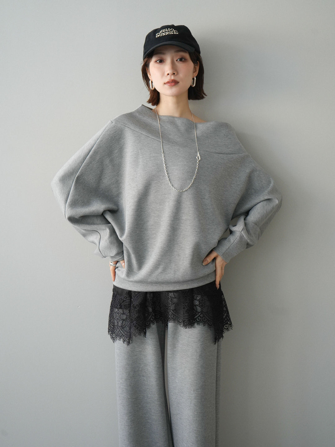 [予約]アシンメトリーオフショルポンチプルオーバー/gray