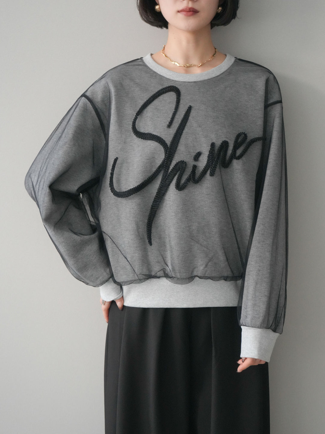 [予約]チュールレイヤードロゴスエットプルオーバー/gray