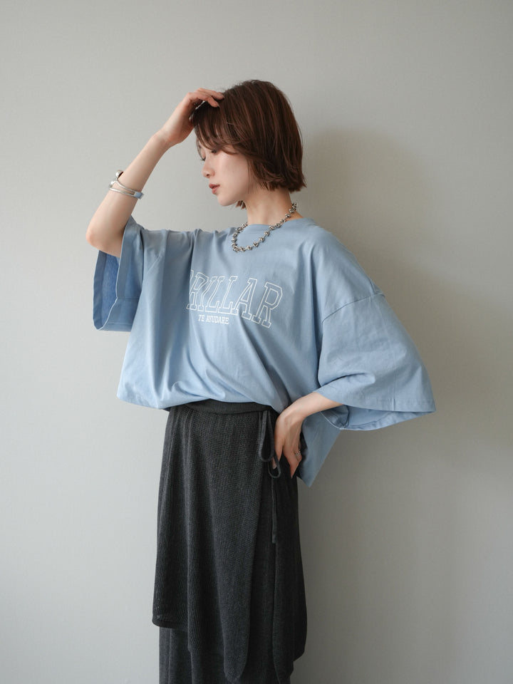[予約]ボックスシルエットロゴTEE/blue