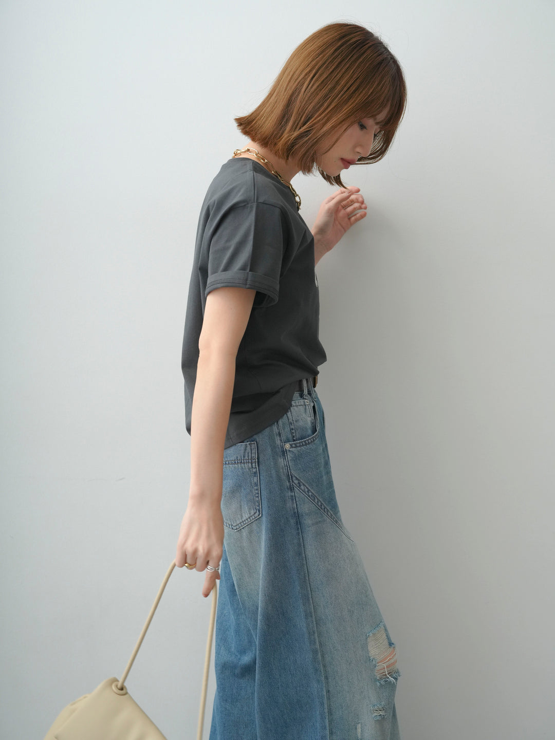 [予約]ロゴ刺繍TEE/sumikuro