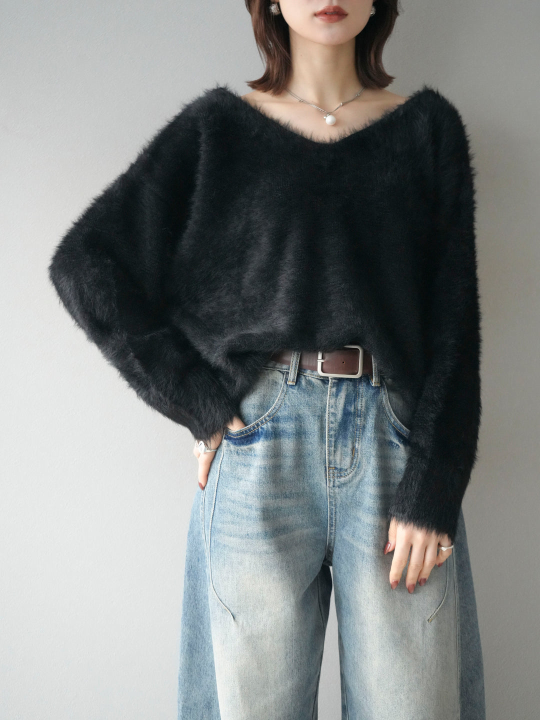 [予約]バックリボンVネックシャギーニットプルオーバー/black