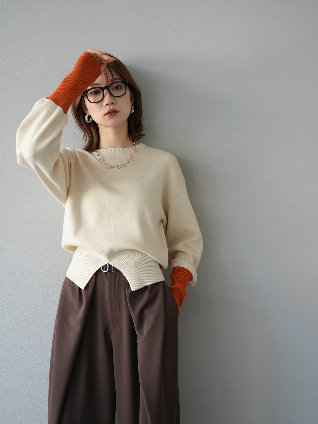 [予約]袖配色フロントスリットニットプルオーバー /アイボリー