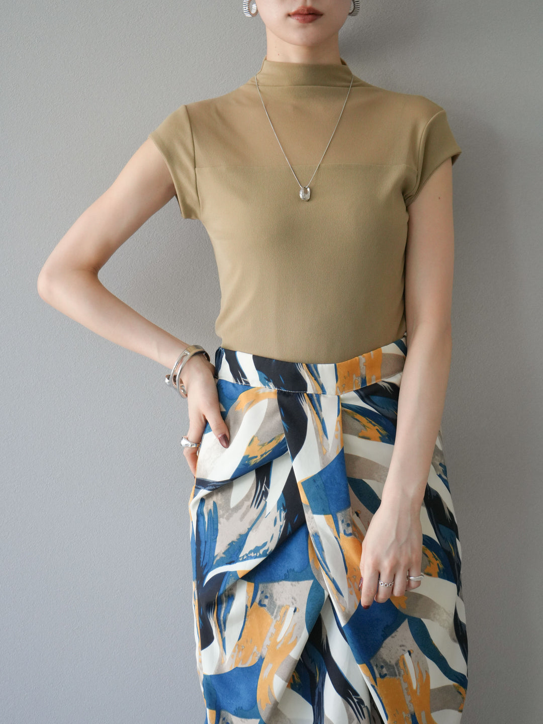 [予約]シアー切替ストレッチトップス/ベージュ