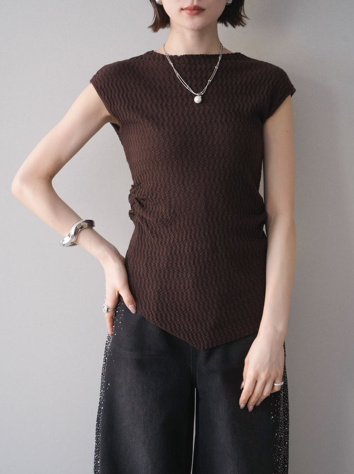 [予約]サイドシャーリングボトルネックノースリーブニットプルオーバー/brown