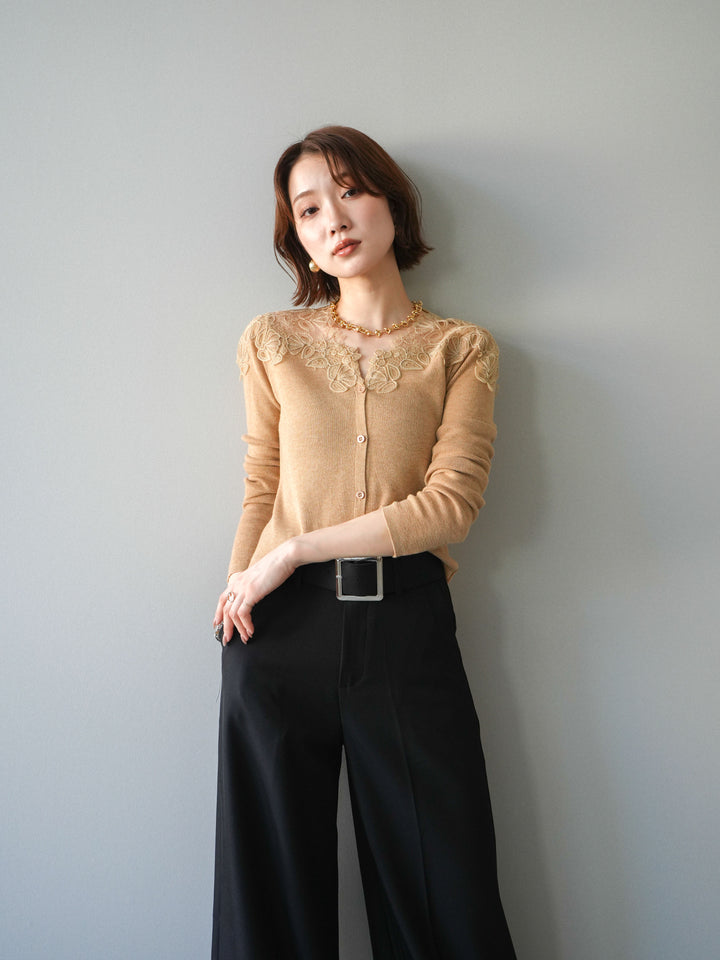 【套裝】肩部蕾絲針織開襟衫+銀色搭扣垂褶闊腿褲（兩件套）