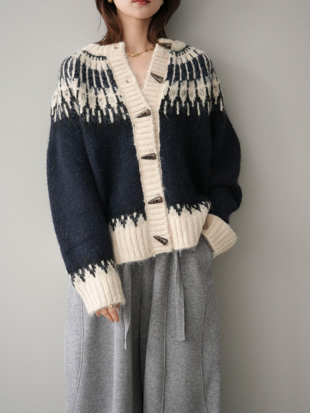 [SET]トグルボタン求心柄ニットカーディガン+選べるアクセセット(2set)