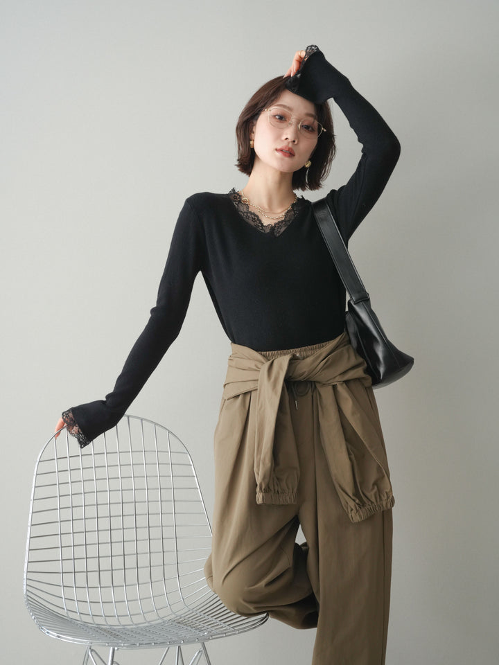 [予約]レースドッキングVネックニットトップス/black