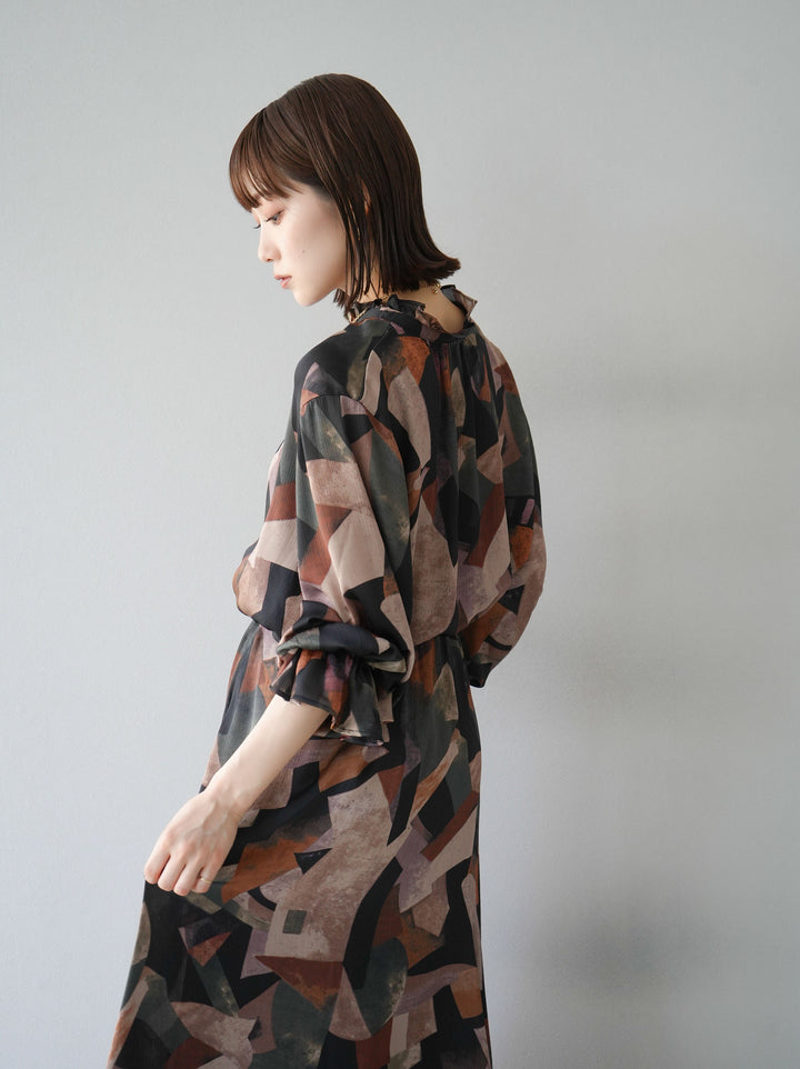 [SET]レトロプリントフリルブラウス+選べるアクセセット(2set)