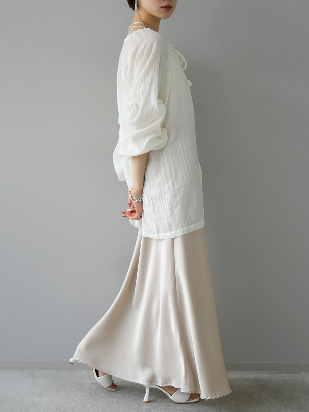 [Pre-order] Satin Narrow Skirt/Ivory