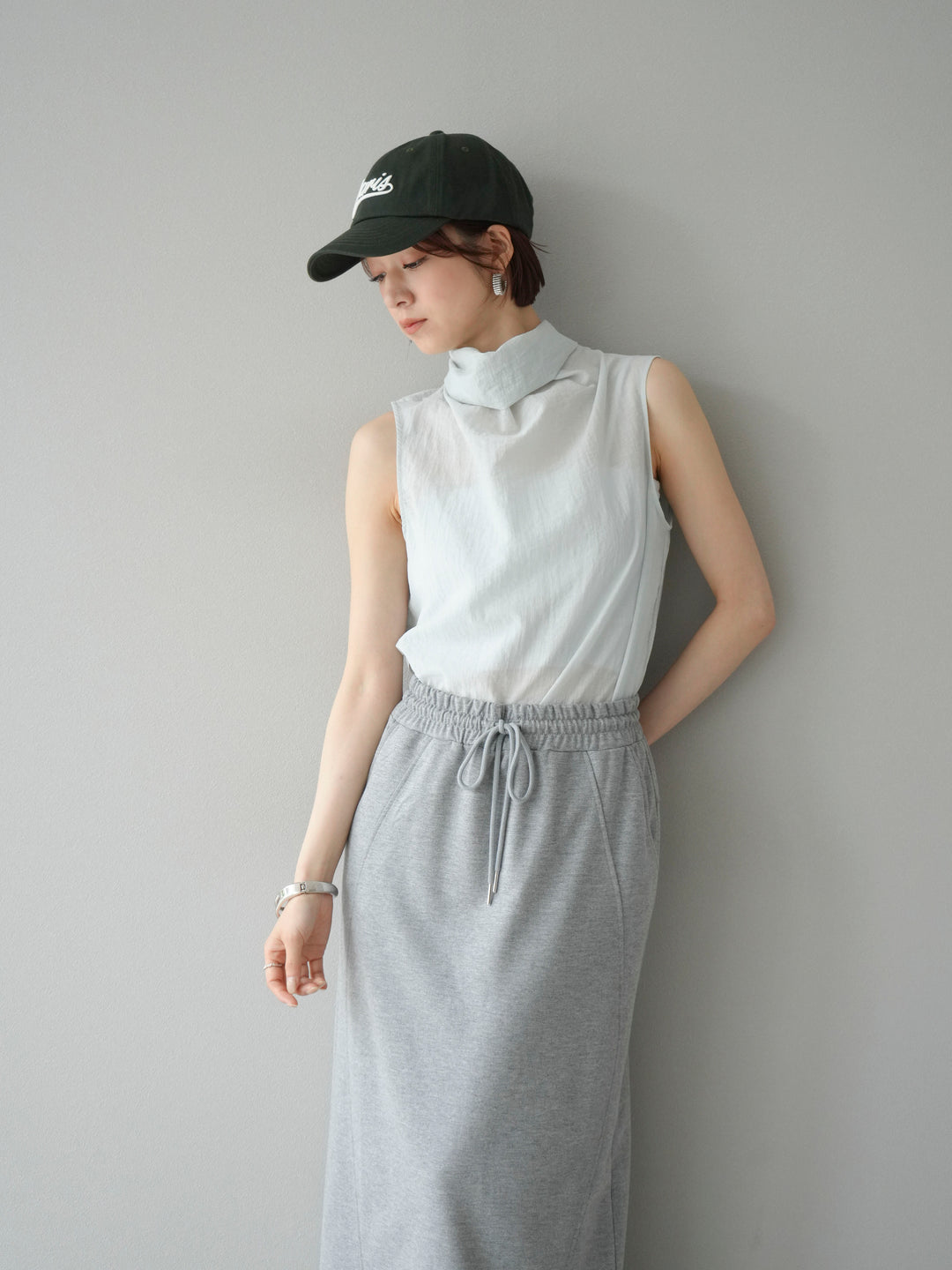 [SET] 後繫帶無袖上衣 + 運動長裙 (2set)