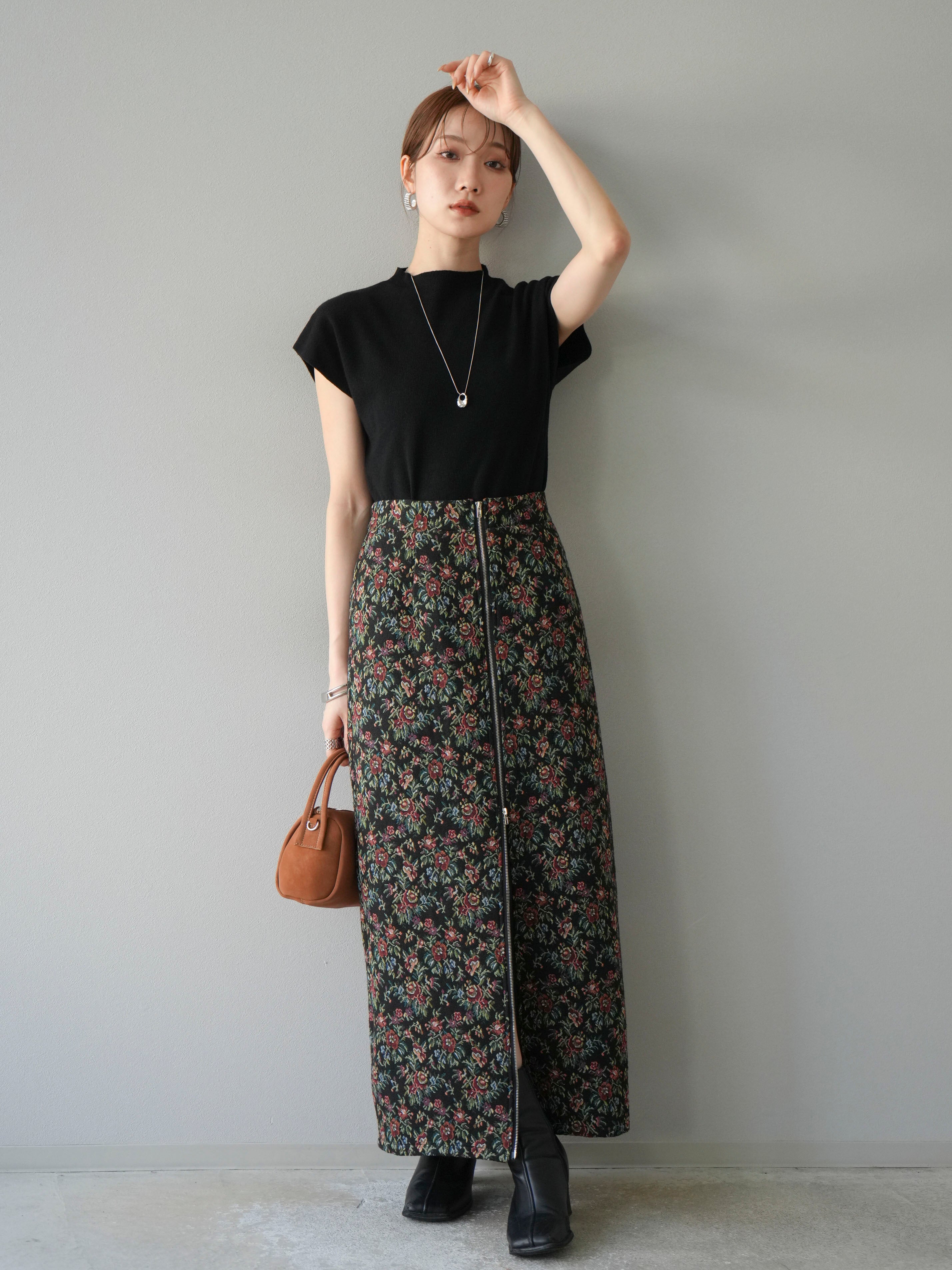 SET]プチネックフレンチニットトップス+ゴブランフロントジップタイト