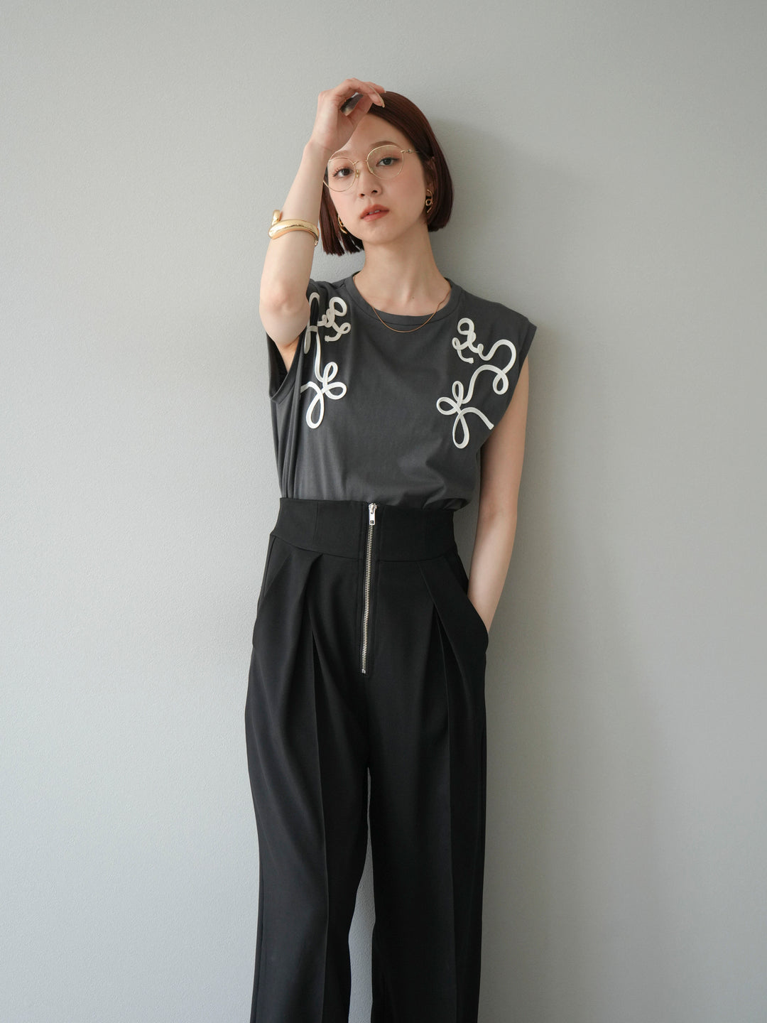 [SET]コード刺繍フレンチスリーブTシャツ+ジップタックワイドパンツ(2set)