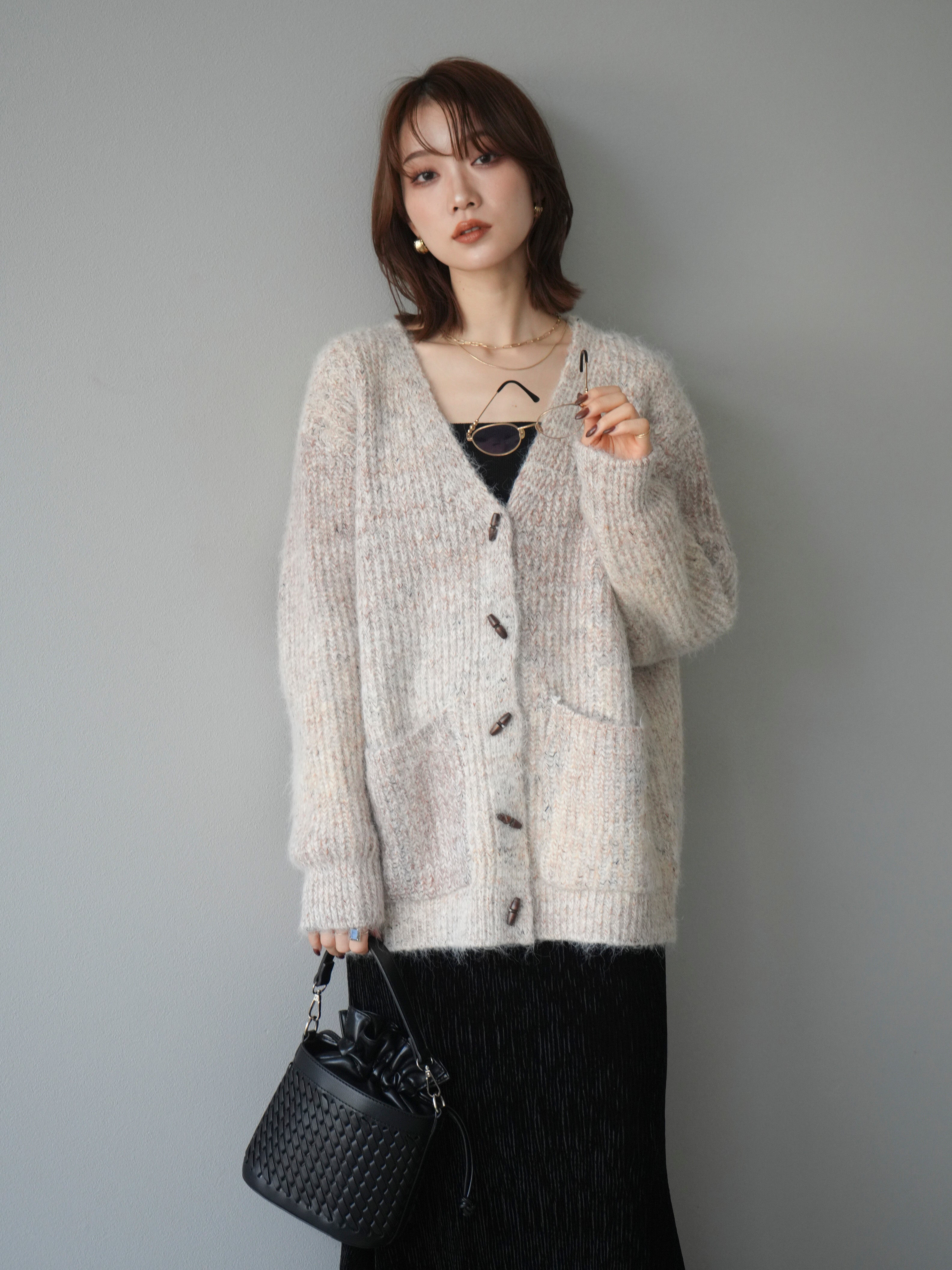 Damir Doma 変形ニット bohmal（ボマール）の「変形アーム前後差カラフルダンボール