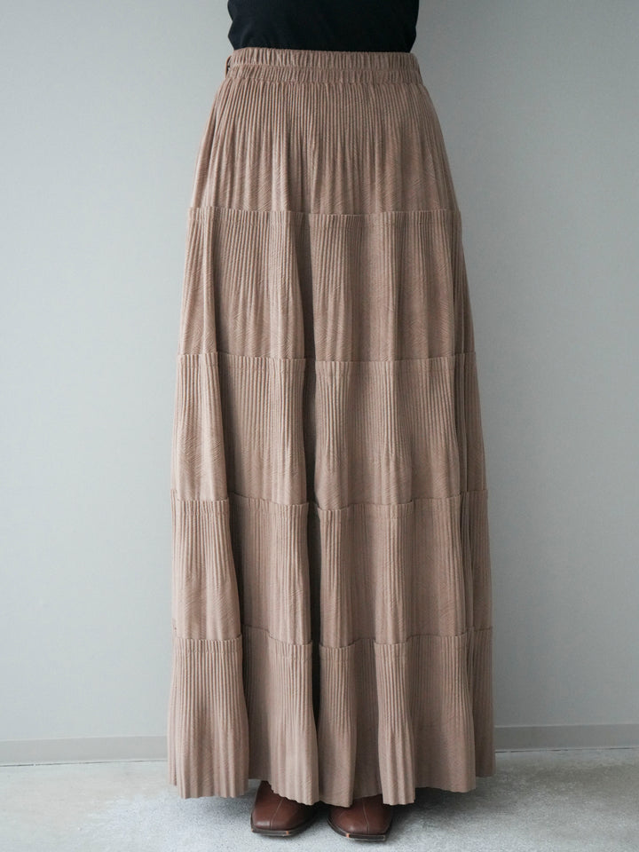 [予約]型押しスエードティアードプリーツスカート/beige