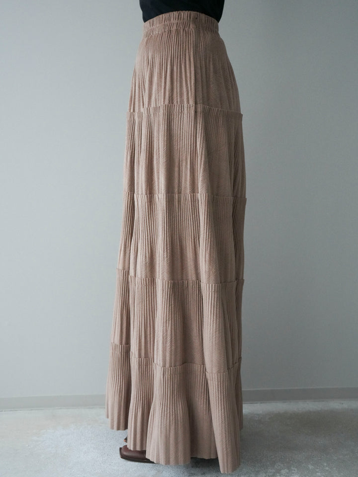 [予約]型押しスエードティアードプリーツスカート/beige