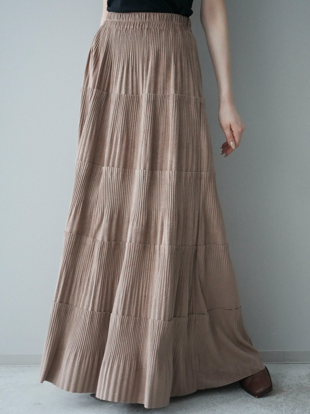 [予約]型押しスエードティアードプリーツスカート/beige