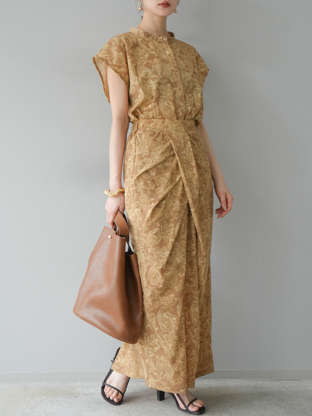 [SET]ペイズリープリントゴールドボタンブラウス+ペイズリープリントタックIラインスカート(2set)