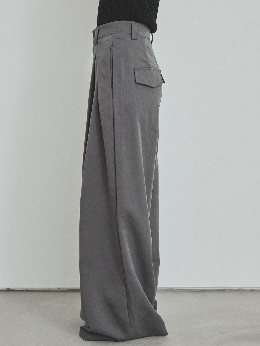 【預購】亞麻觸感褶皺寬褲/炭灰色