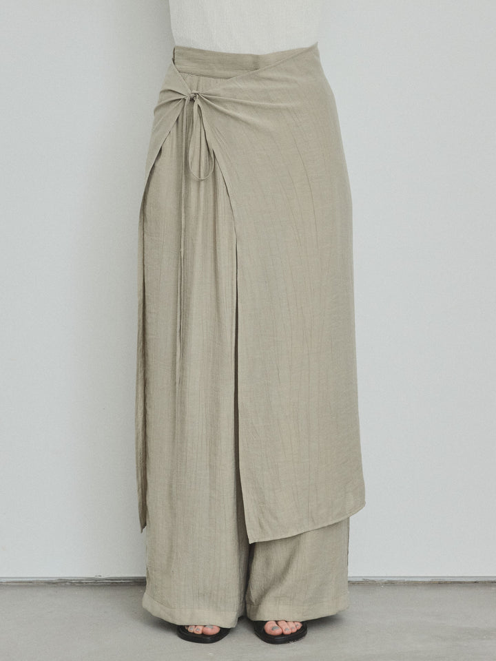 [予約]ワッシャーサテンレイヤードスカートパンツ/カーキベージュ