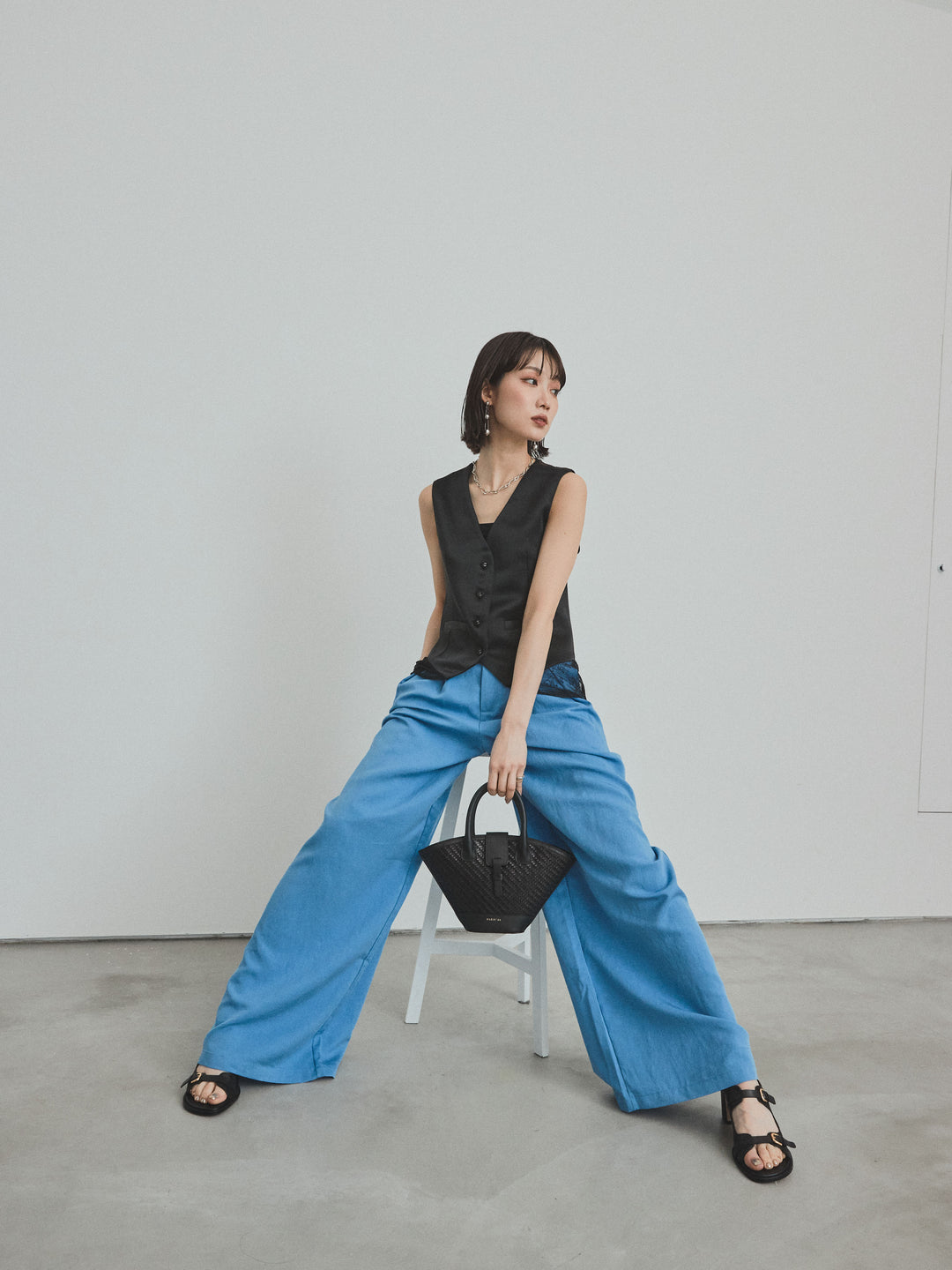 [SET]サテン×レース切替ベスト+リネンタッチタックワイドパンツ (2set)