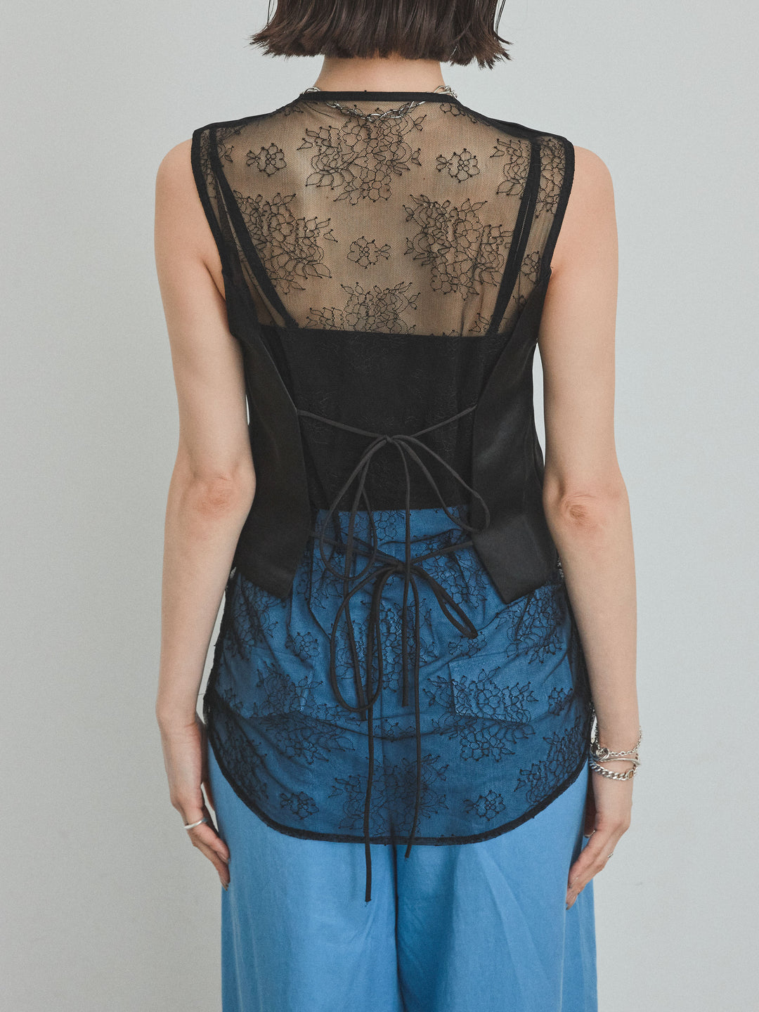 [預購] 緞面 x 蕾絲背心/黑色