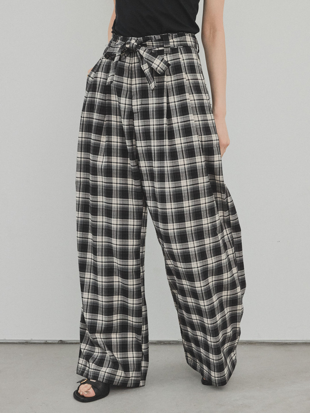 【預購】格紋寬褲/黑色