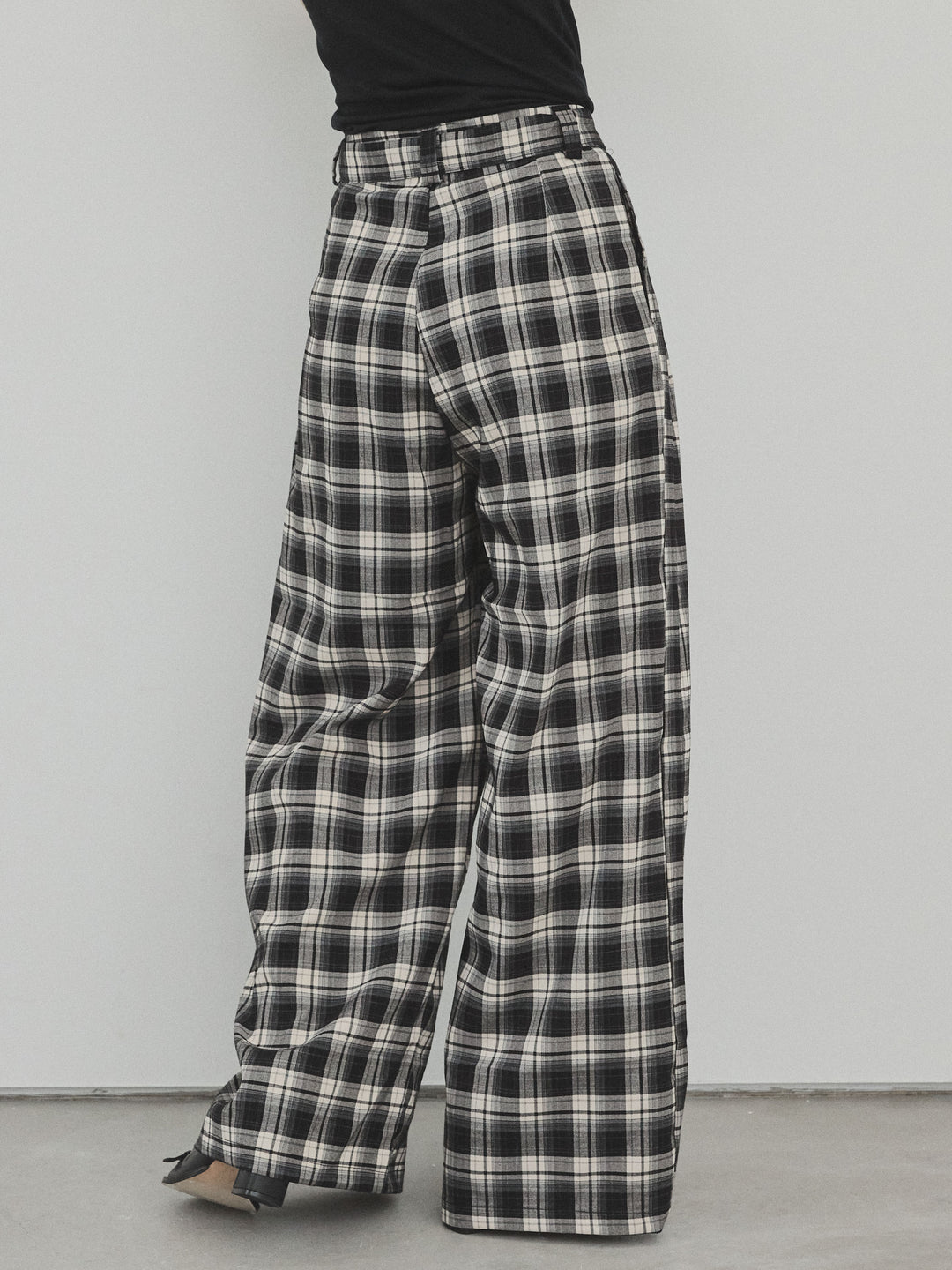 【預購】格紋寬褲/黑色