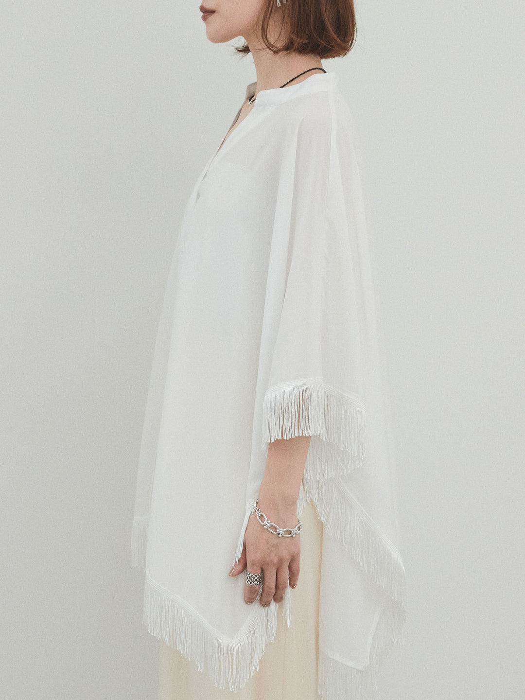 [予約]スクエアフリンジポンチョブラウス/オフ