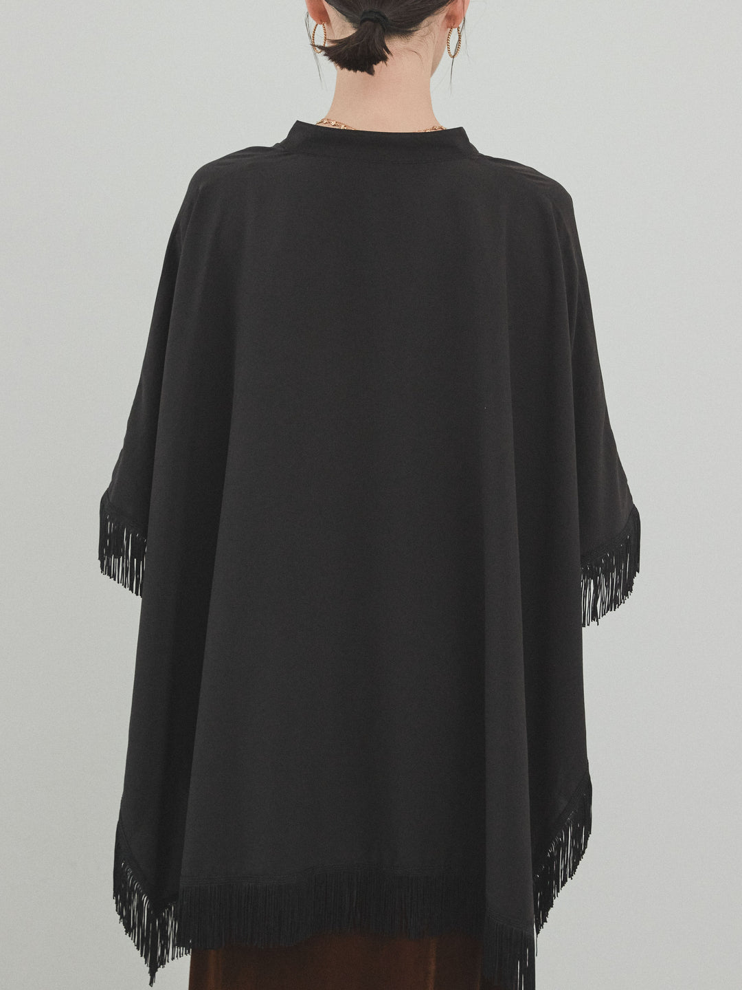 [予約]スクエアフリンジポンチョブラウス/ブラック