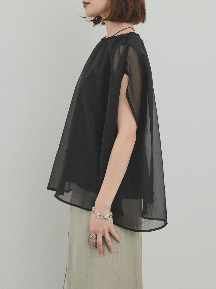 [預訂] 緊湊光滑透視多層上衣/黑色