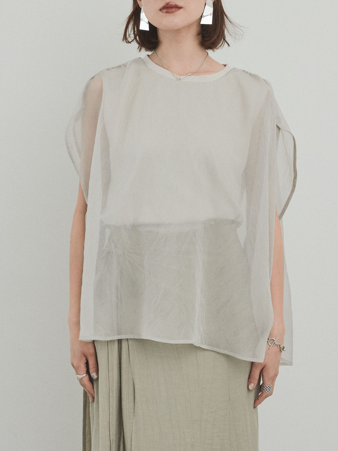 [予約]コンパクトスムースシアーレイヤードトップス/グレージュ