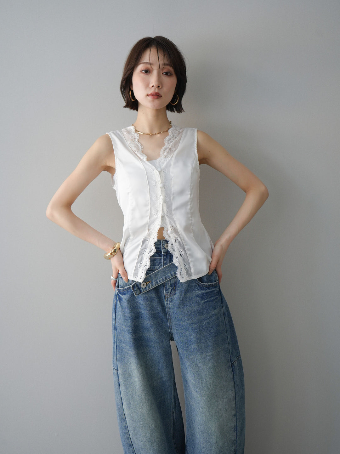 [予約]ノースリサテンレースキャミソール/white