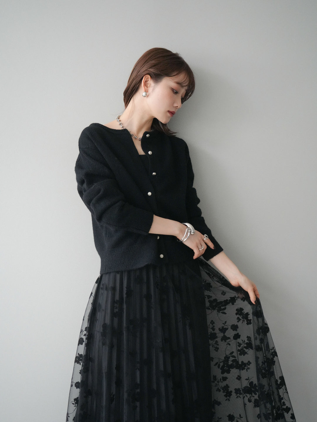 [予約]アンティークボタンニットカーディガン/black