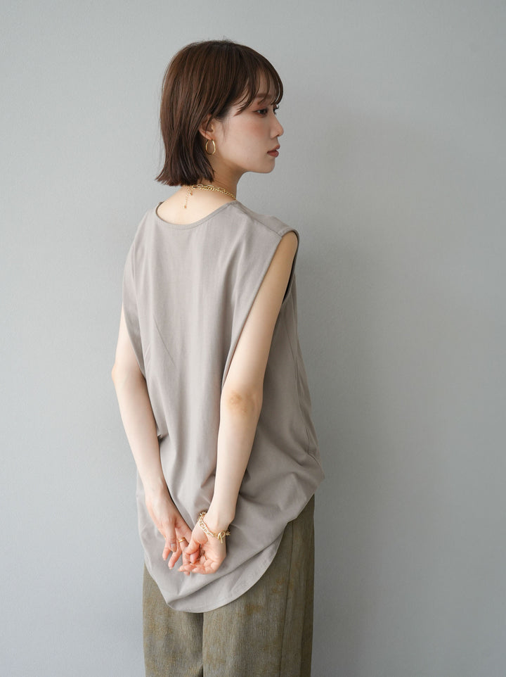 [Pre-order] Sleeveless long T-shirt/beige