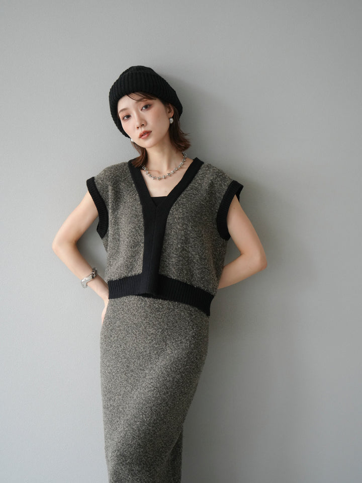 [予約]ブークレバイカラーニットベスト/チャコール