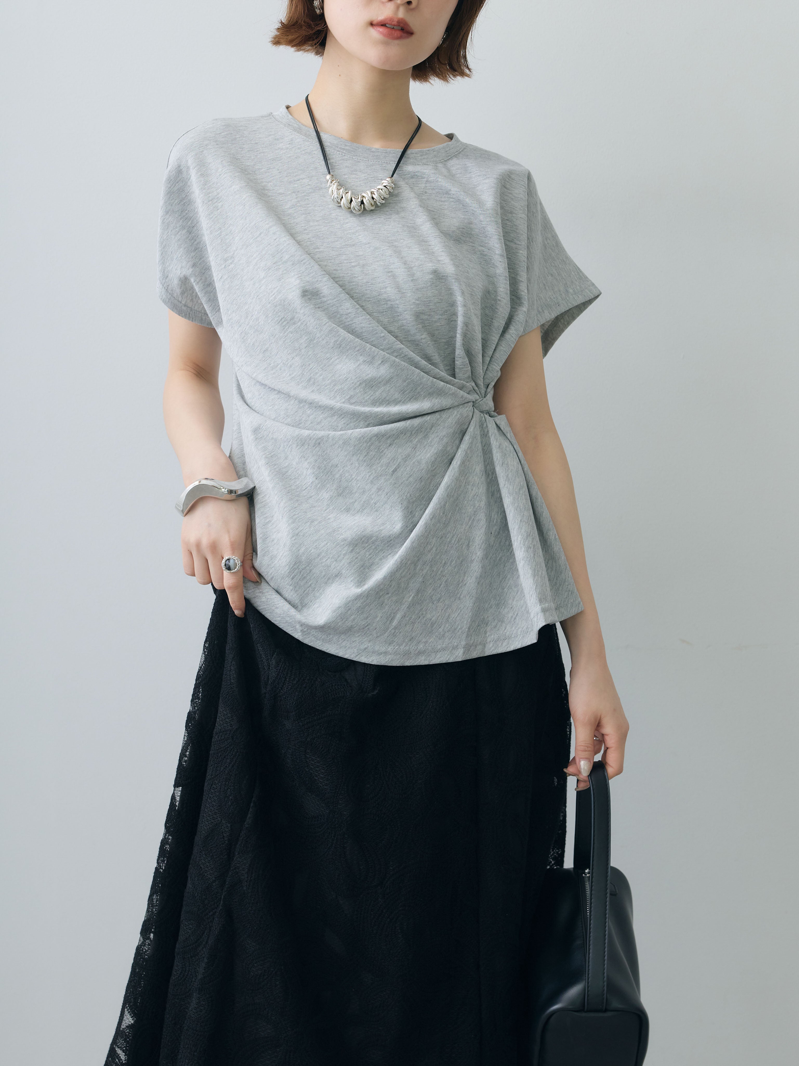 【新品未使用】BODYSONG.♡「SEAMLESS KNIT BIGT」グレー 予約]サイドノットTEE/gray – Lumier