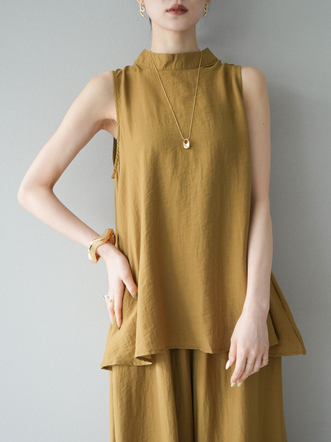 [SET]ホルターネックバックスリットブラウス＆スーパーワイドパンツSET UP(2set)