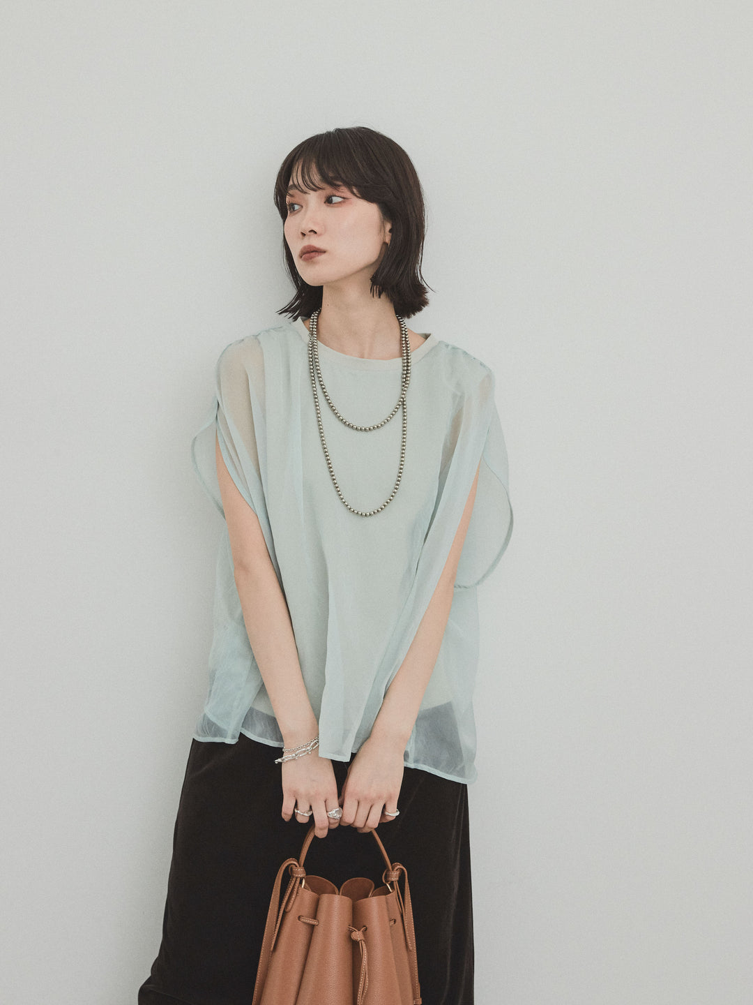 [SET] 緊湊光滑透視層疊上衣 + 天鵝絨低腰裙 (2set)