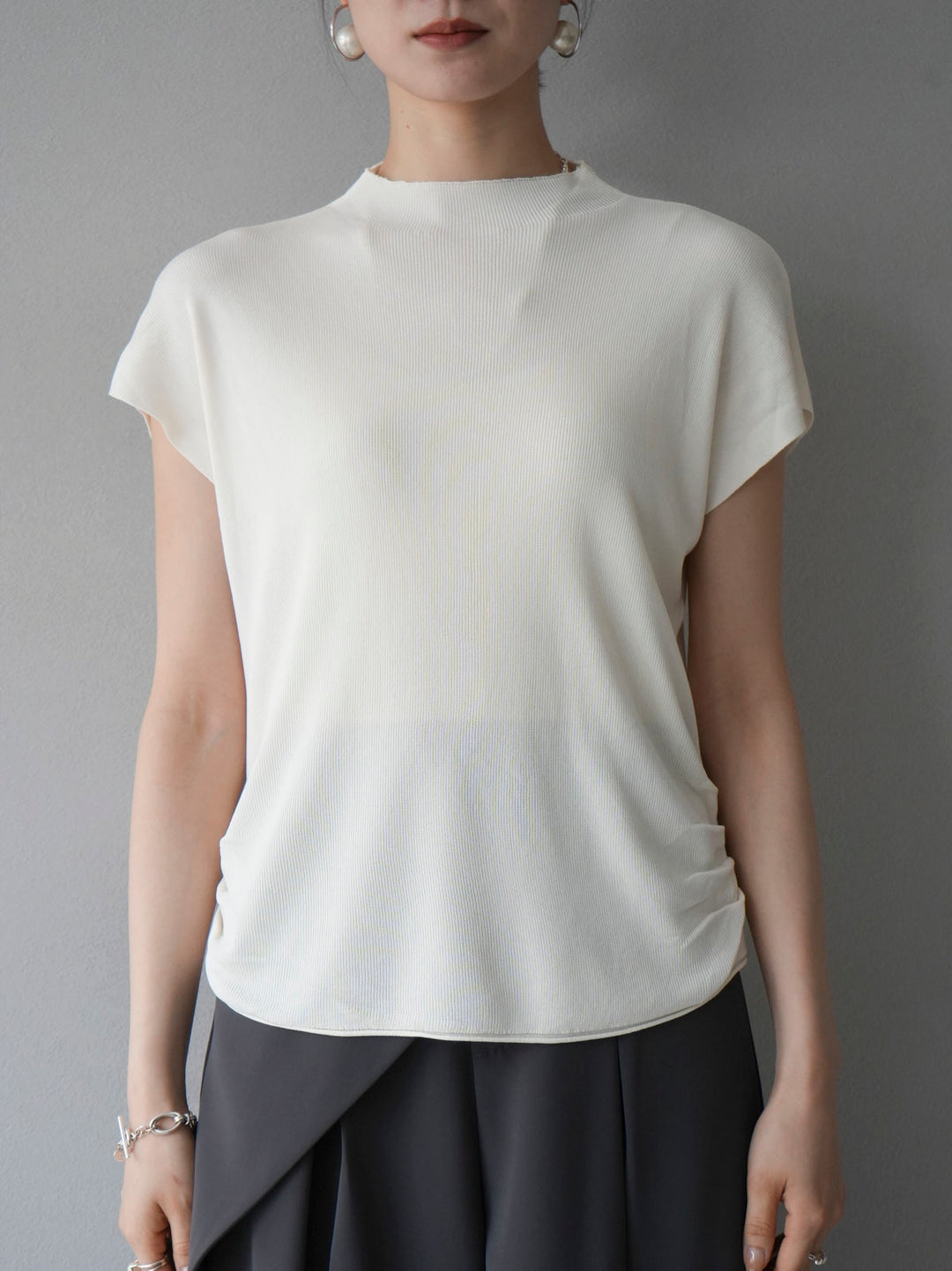 [Pre-order] Petite Neck Side Shirring Summer Knit Top/Ivory