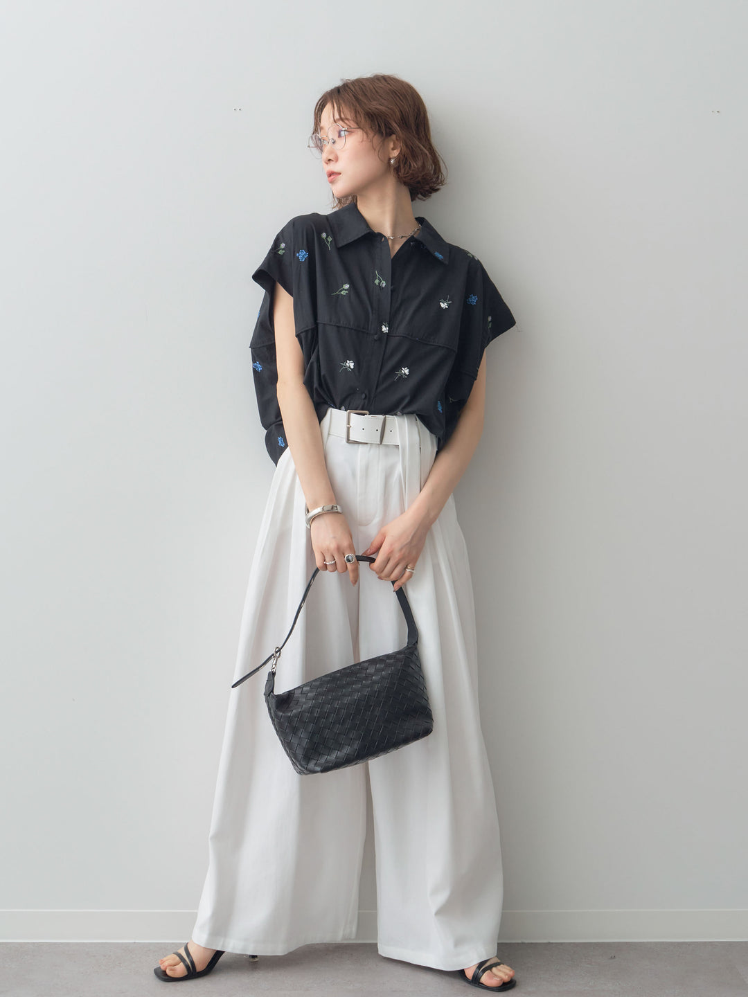 【套裝】花卉刺繡燈籠無袖襯衫+腰帶設計環扣闊腿褲（兩件套）