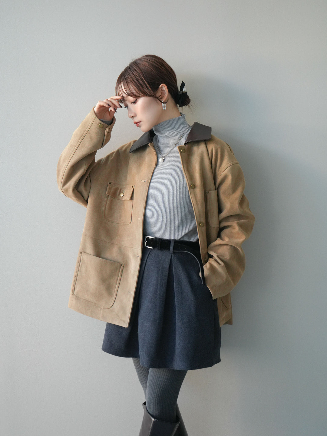 [SET]襟レザーステンカラースエードジャケット+ベルト付きタックミニスカート(2set)