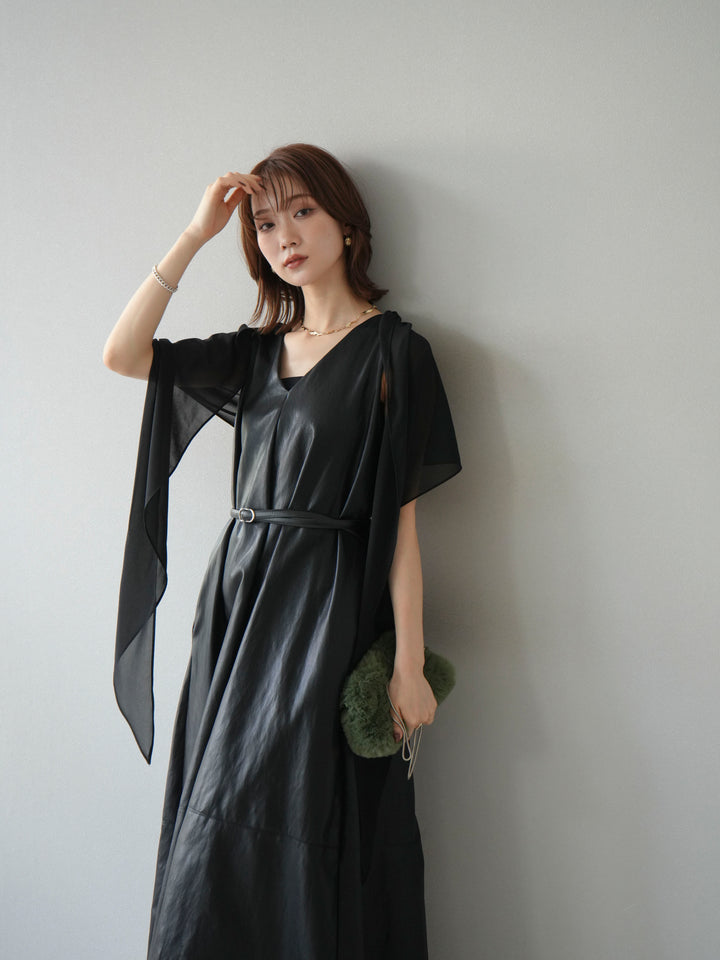 [予約]レザーAラインワンピース/ブラック