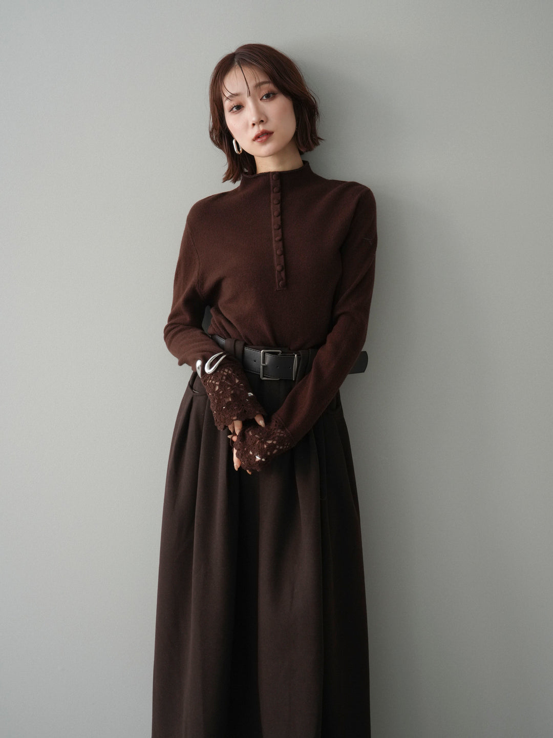 [予約]袖スカラップレースフロントボタンウールニットトップス/brown