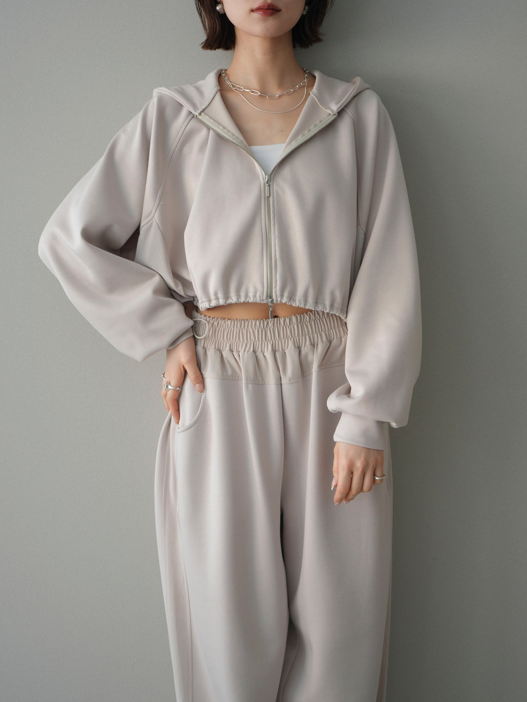 [SET]バイカラー異素材ライトポンチクロップドZIPフーディー+バイカラー異素材サイドラインライトポンチパンツ(2set)