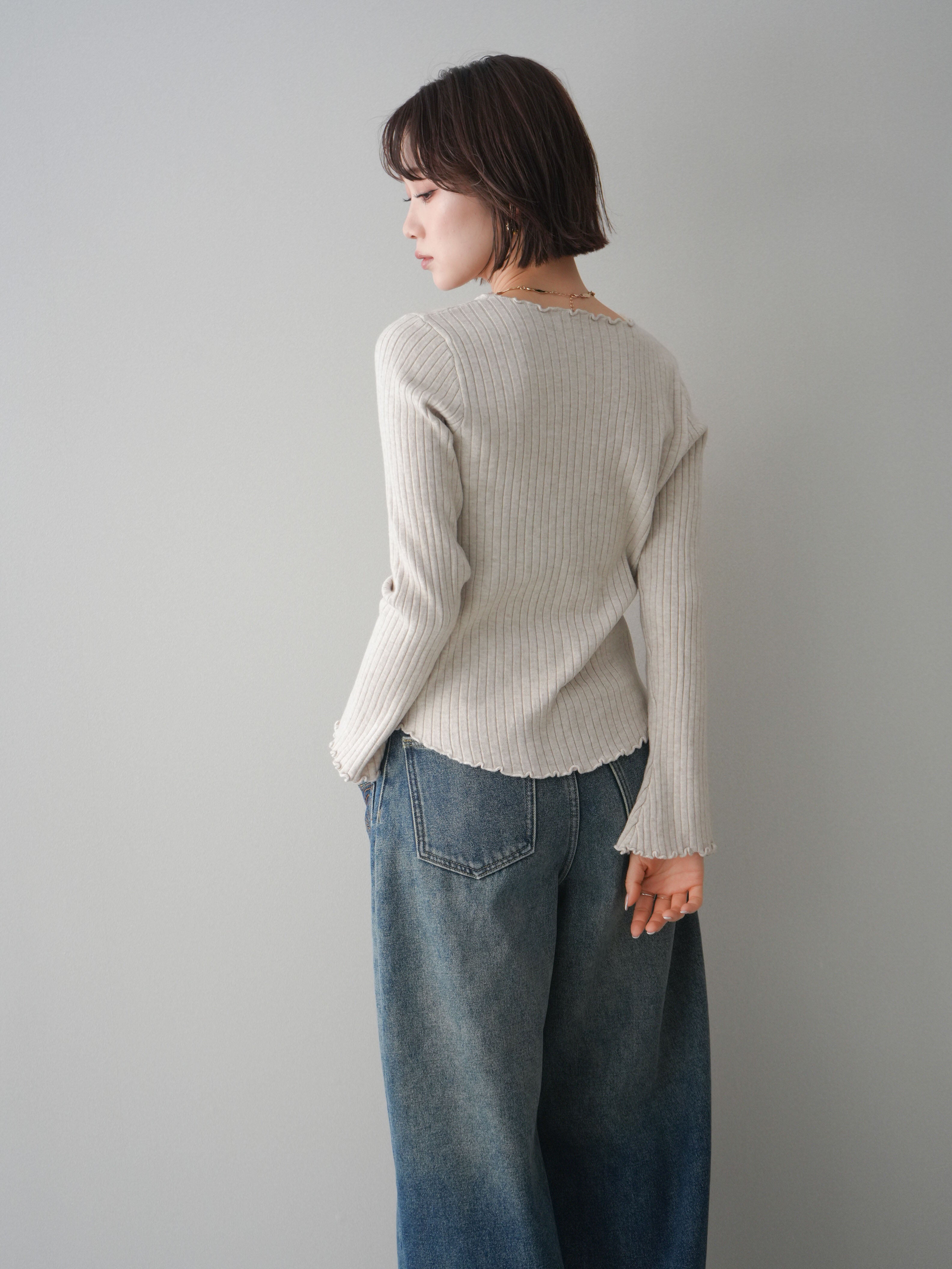 予約]レースネックレースアップリブニットトップス/greige – Lumier