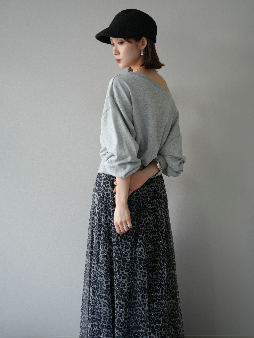 [予約]オフショルスウェットプルオーバー/杢グレー