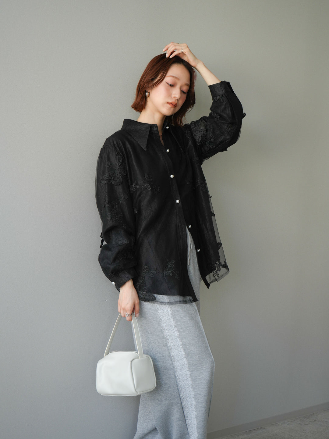 [予約]3Dバタフライエンブロイダリーブラウス/black