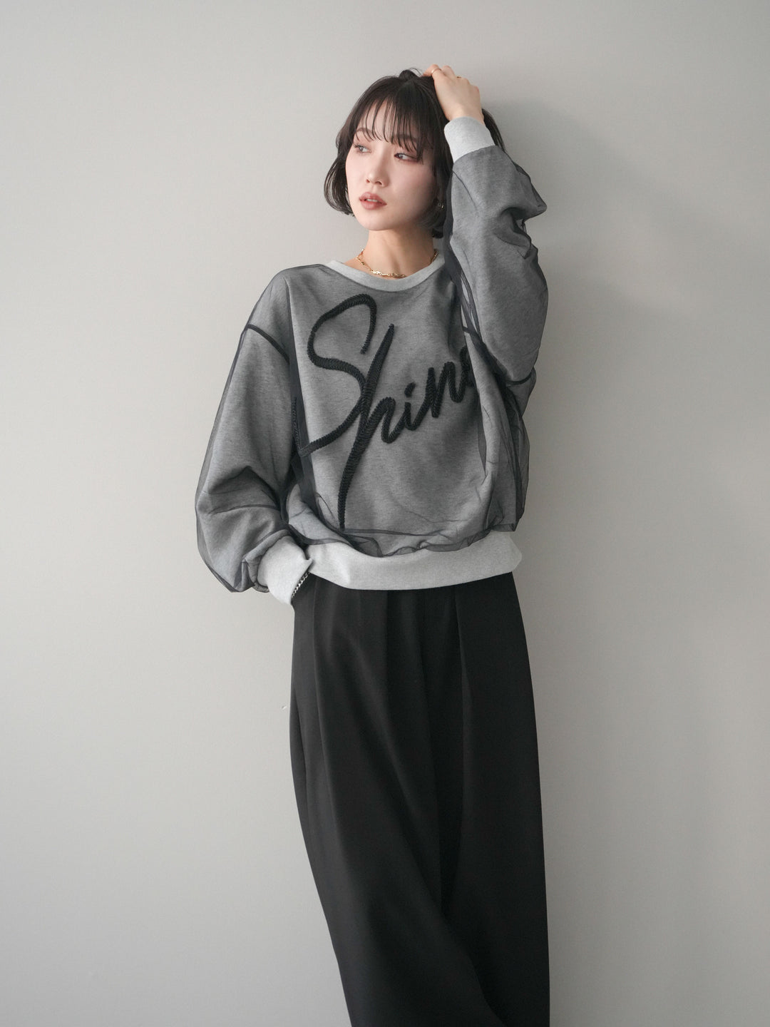 [予約]チュールレイヤードロゴスエットプルオーバー/gray