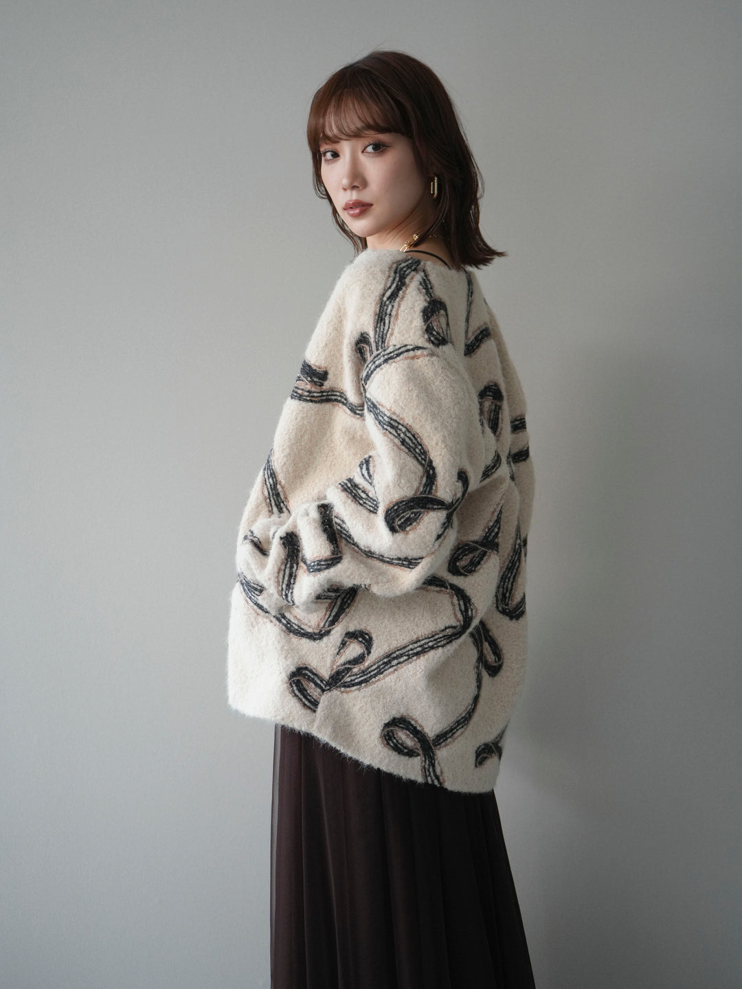 [予約]ニュアンス刺繍ブークレニットジャケット/white