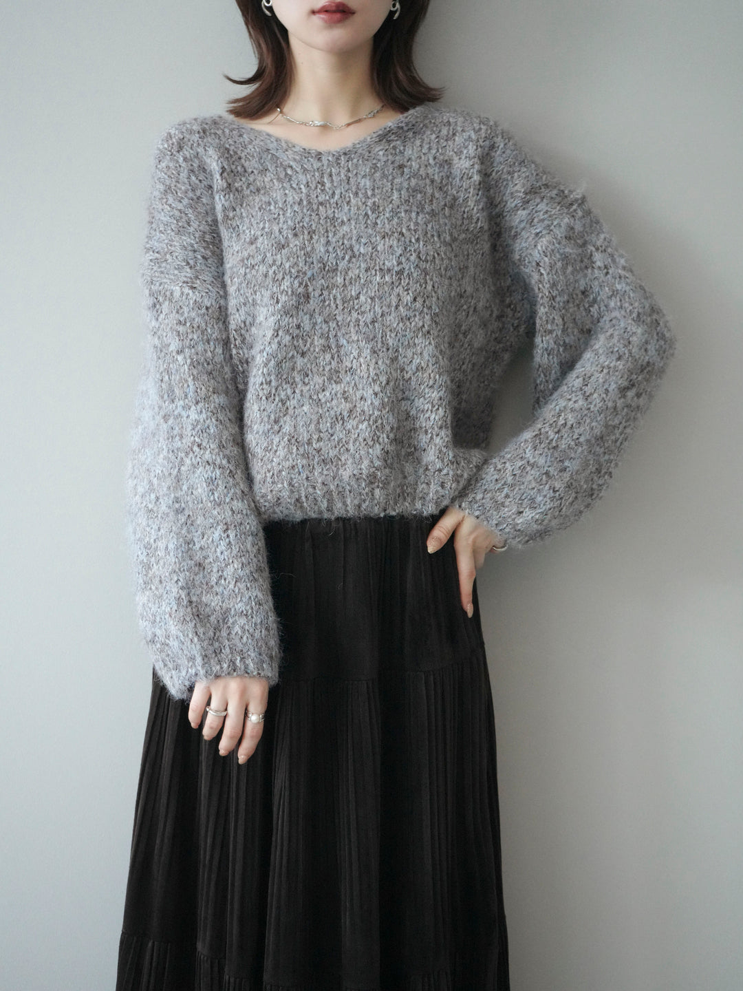 [SET]Vネックミックスヤーンニットプルオーバー+選べるアクセセット(2set)